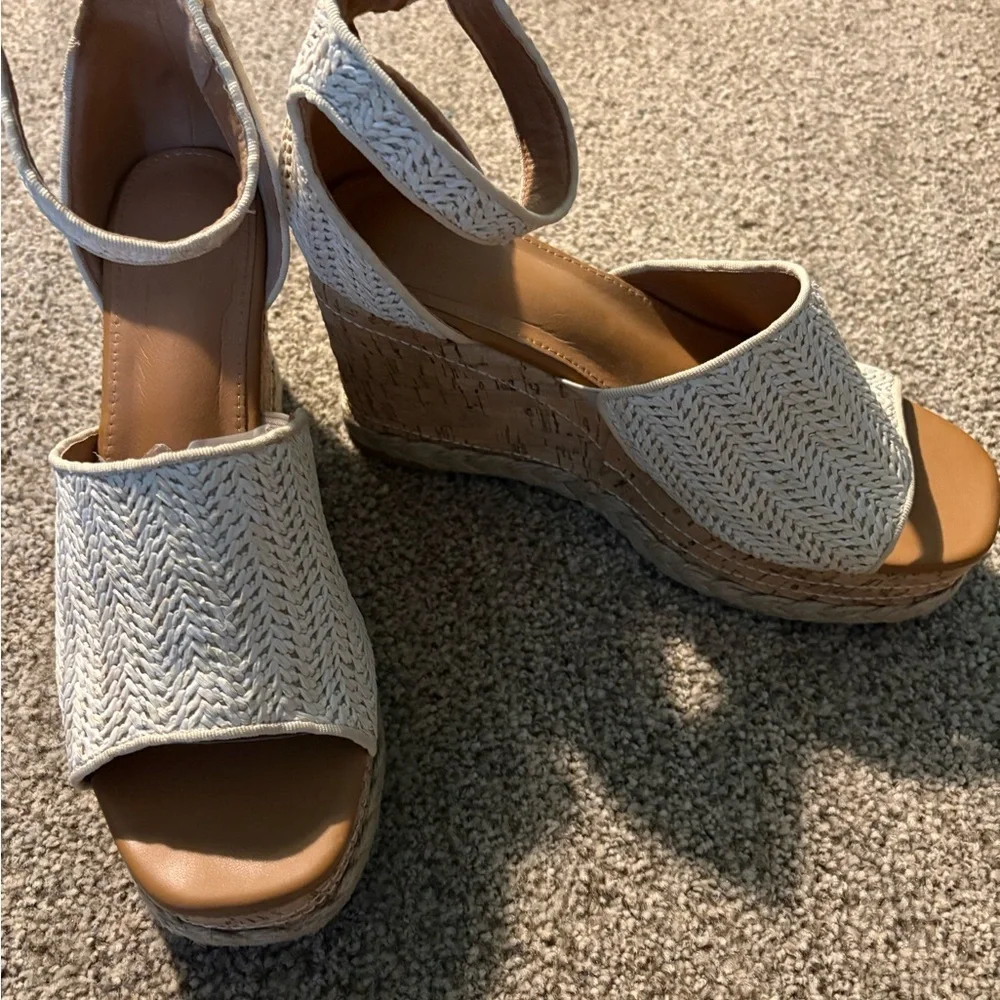 Open toe woven cork Wedge Sandals 8.5